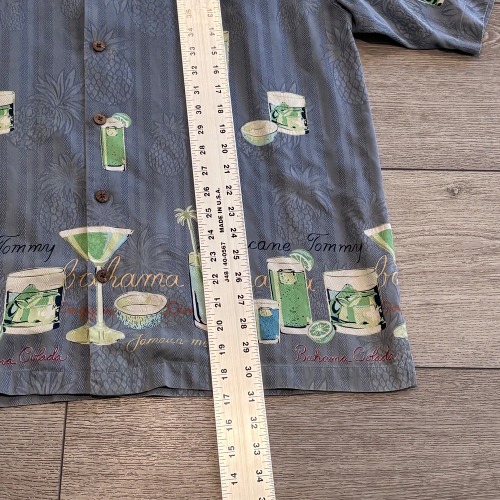 Tommy Bahama Silk Button Down Mens Large Blue Cocktail Pineapple Hula Camp Shirt - Picture 5 of 8